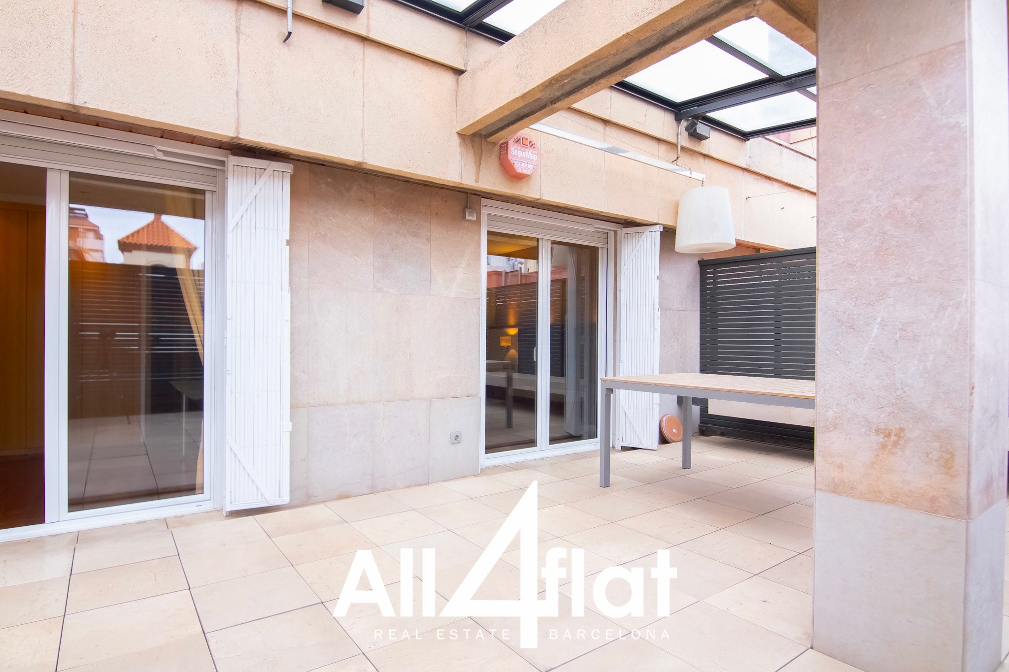 C/ Teodora Lamadrid - Ref: 003129NP