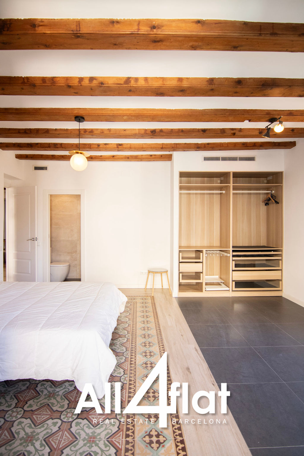 C/ avinyó - Réf. : 000308H 