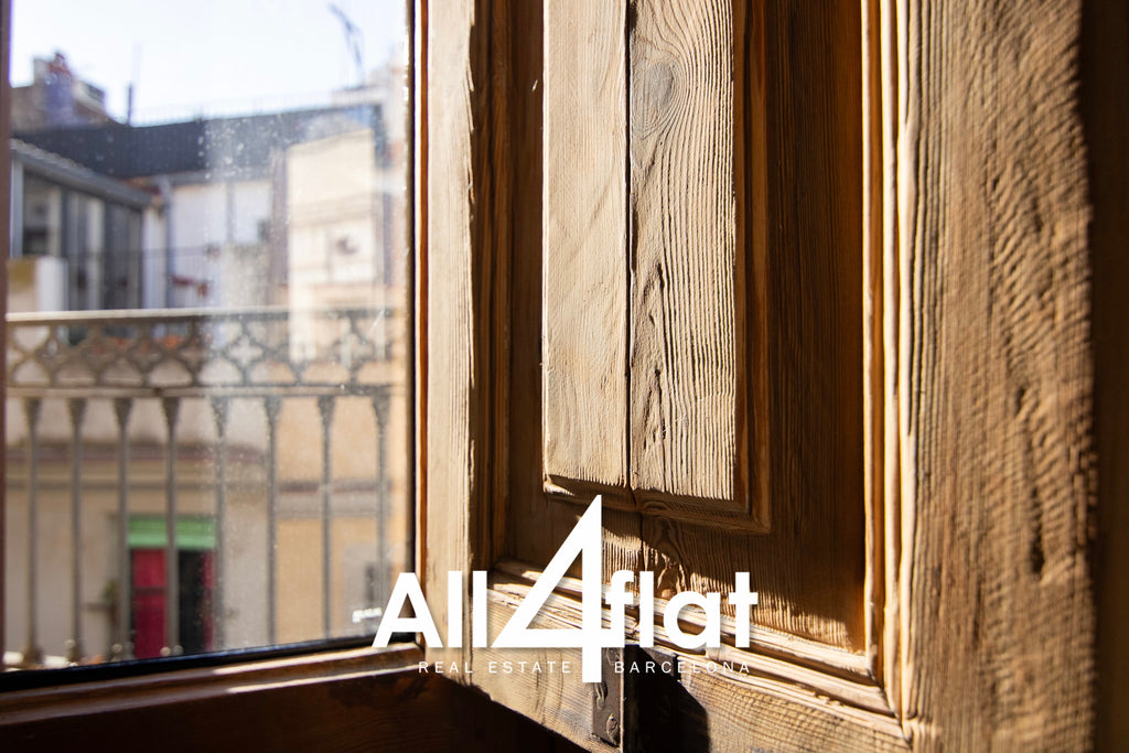 C/ avinyó - Réf. : 000308H 