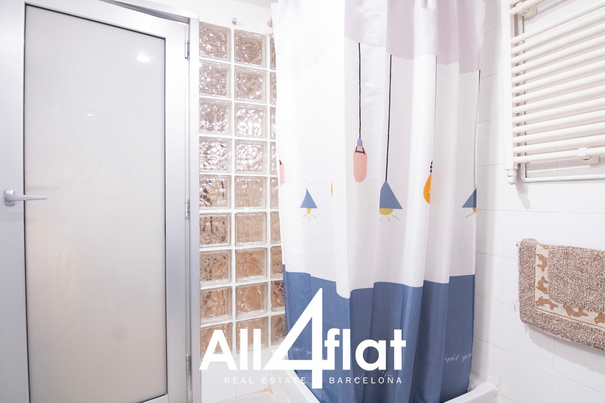 Rue des Bouteilles - Réf. : 003095B 