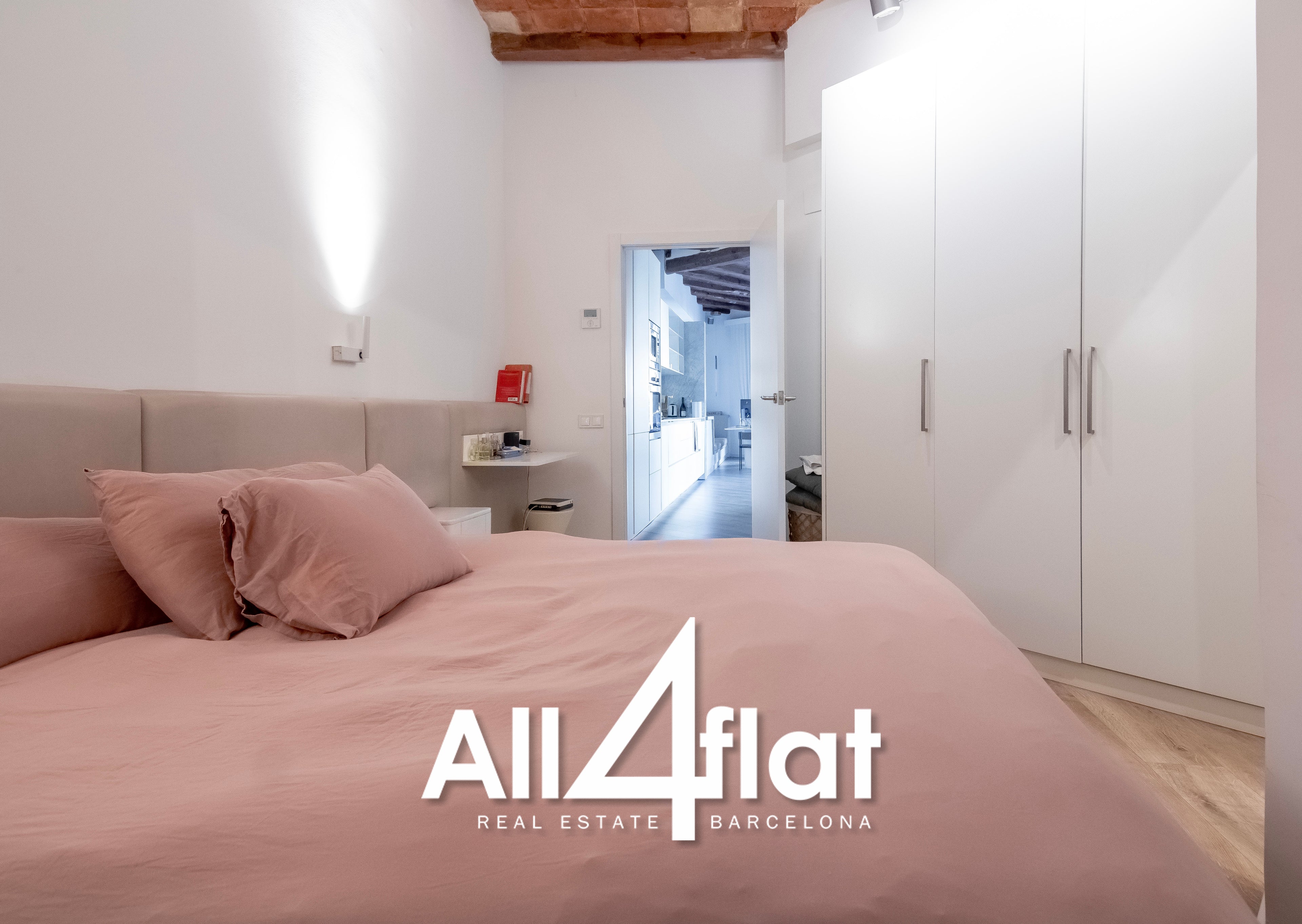 C/ Comte Urgell - Réf: 000003D 