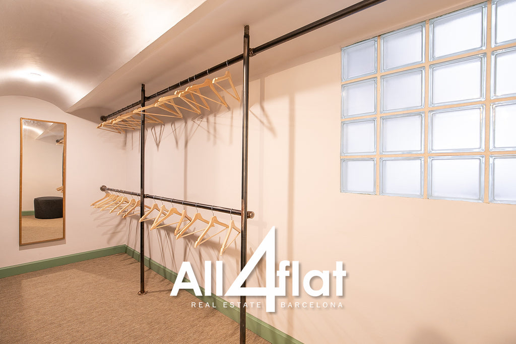 Rue Ausias Marc - Réf : 003022B 