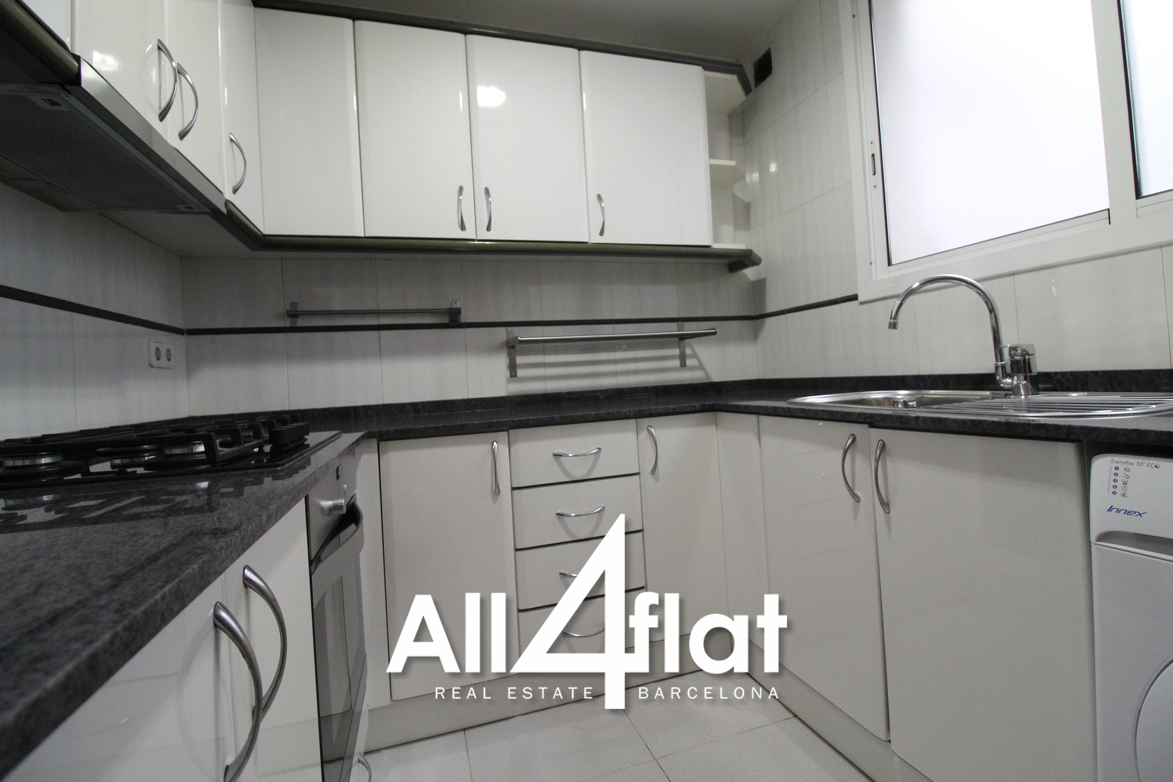 C/ Gran de Gracia - Ref: 000233B