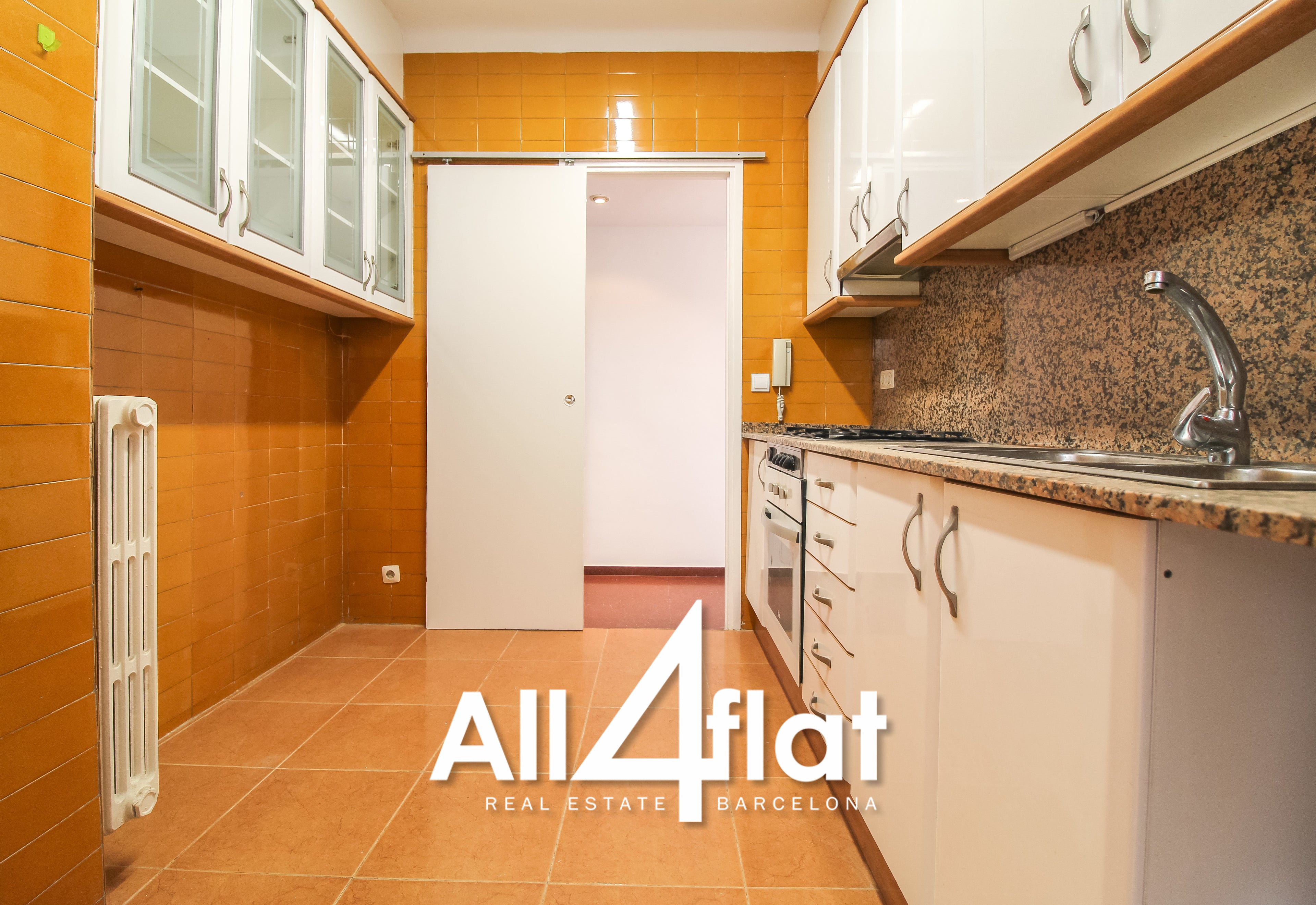 Rue Casp - Réf. : 001221 