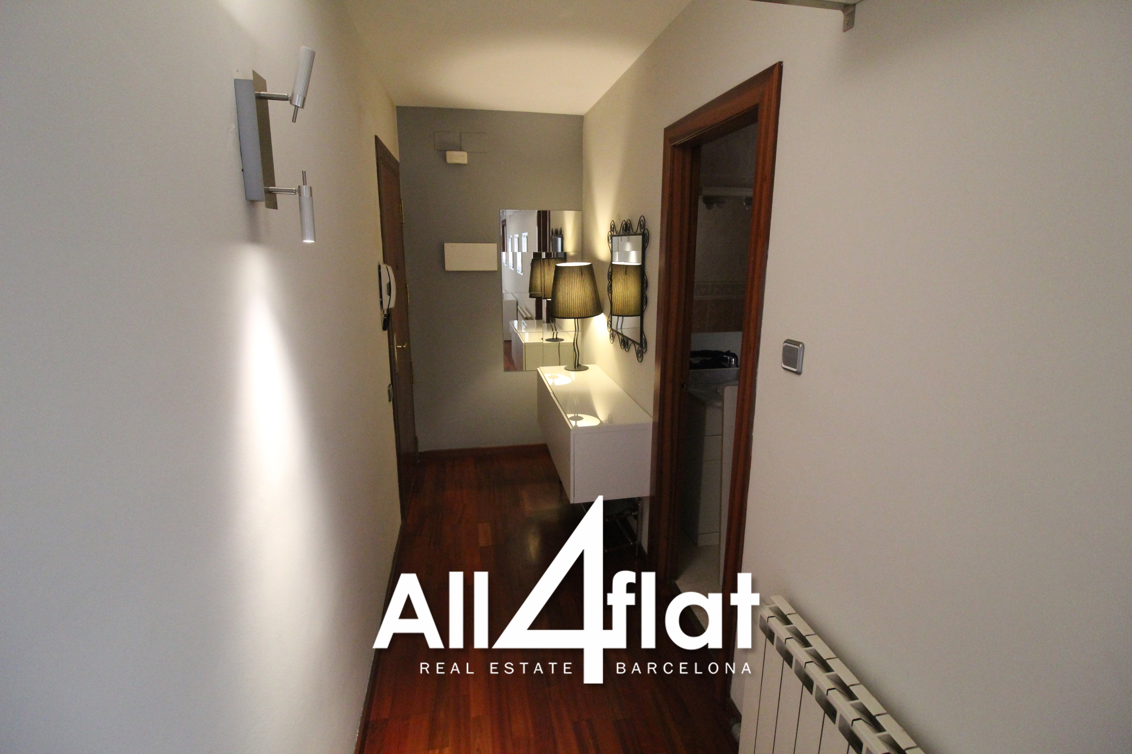 C/ Gran de Gracia - Ref: 000233B