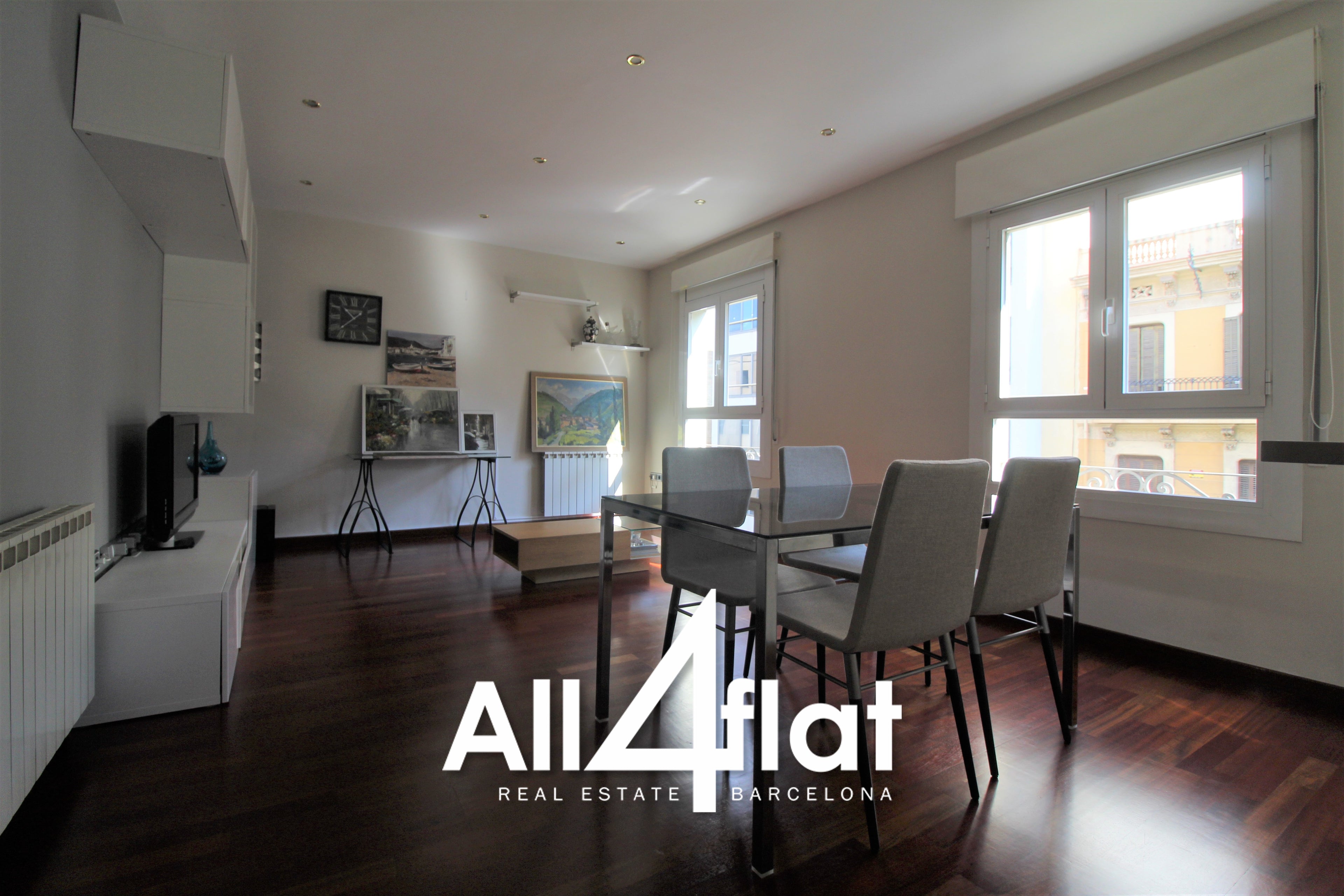 C/ Gran de Gracia - Ref: 000233B