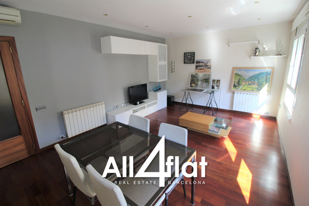 C/ Gran de Gracia - Ref: 000233B