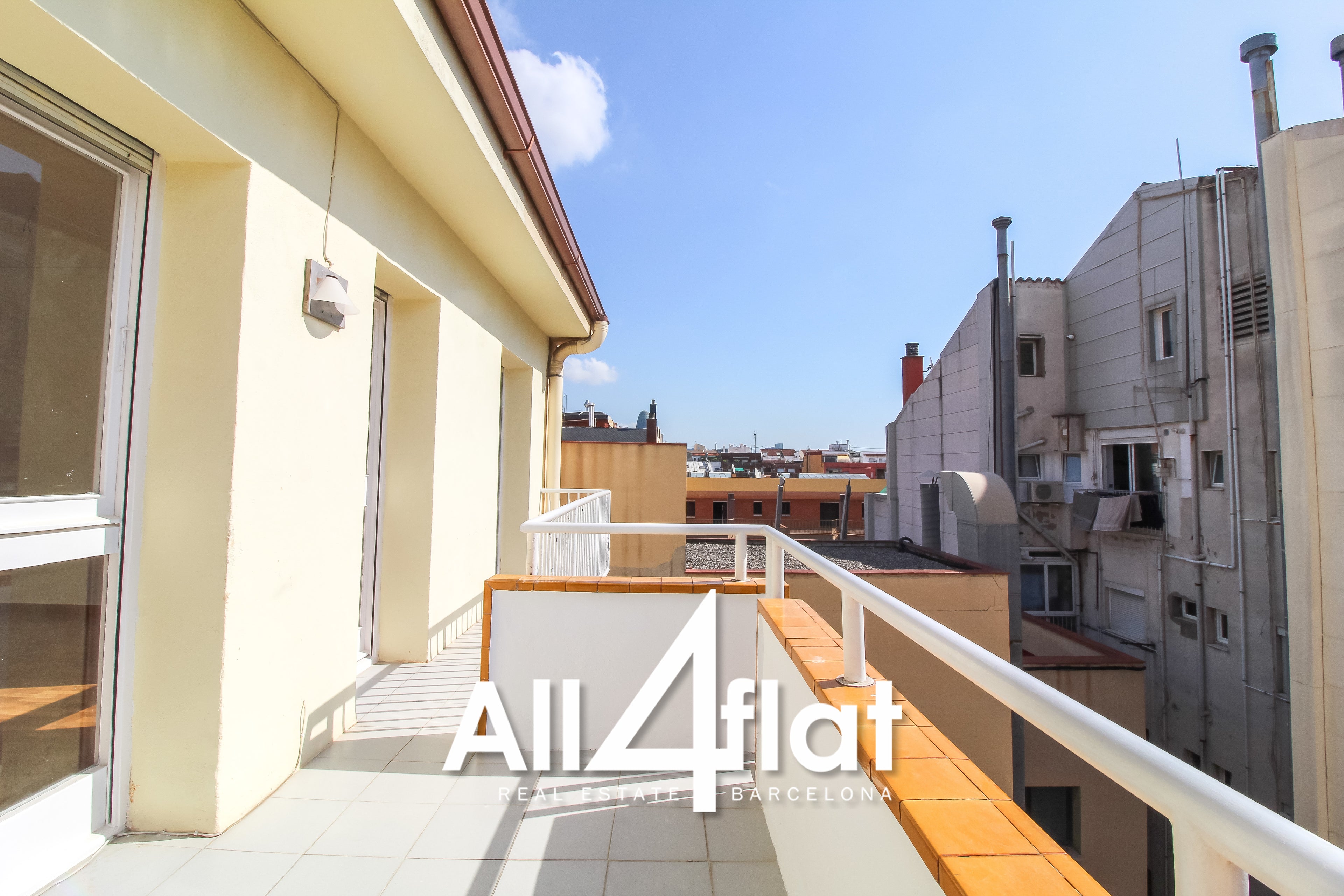 Rue Casp - Réf. : 001221 