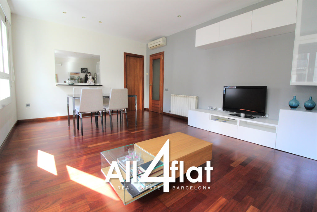 C/ Gran de Gracia - Ref: 000233B