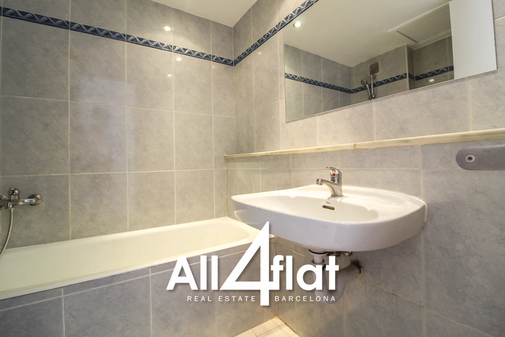 Rue Casp - Réf. : 001221 