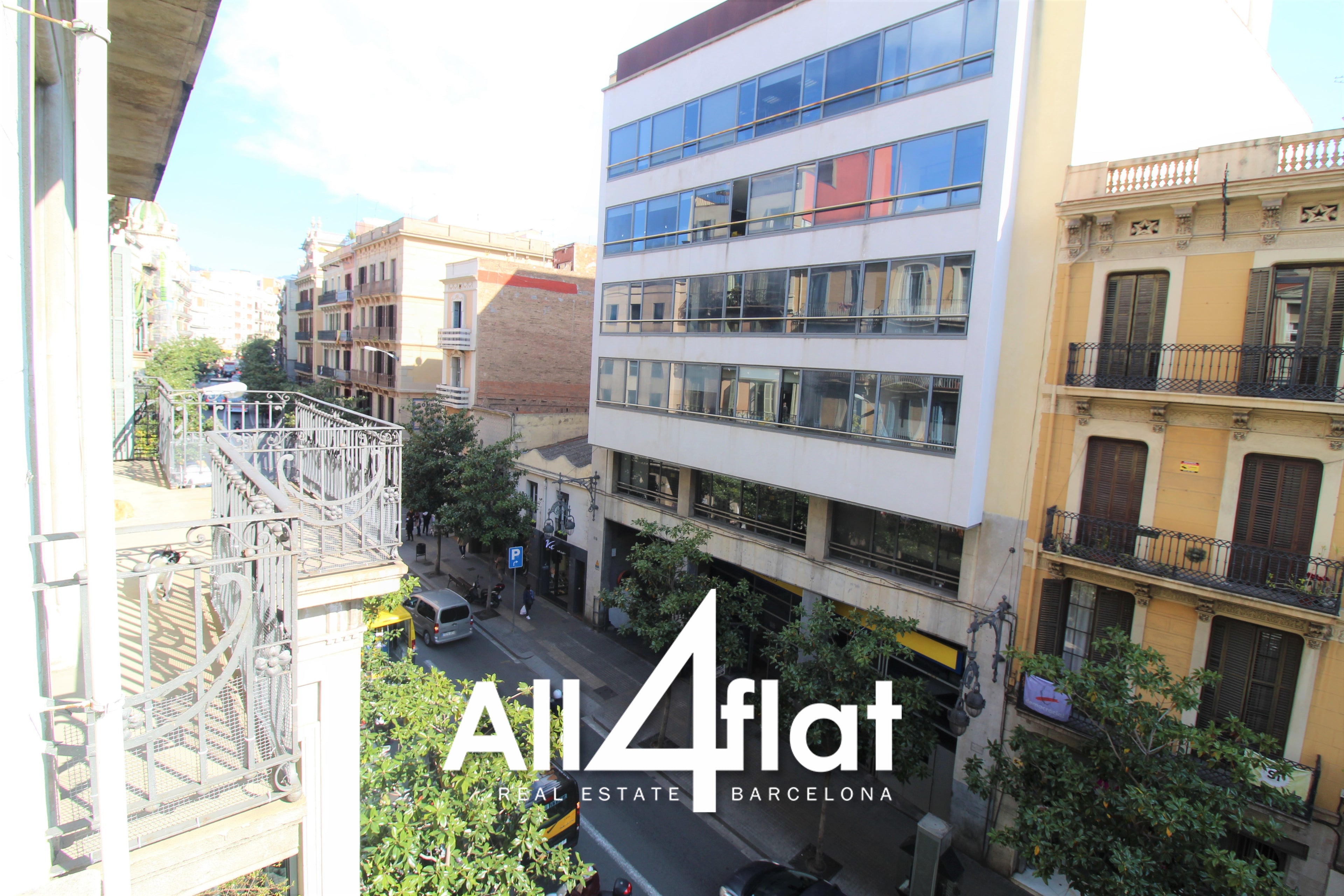 C/ Gran de Gracia - Ref: 000233B