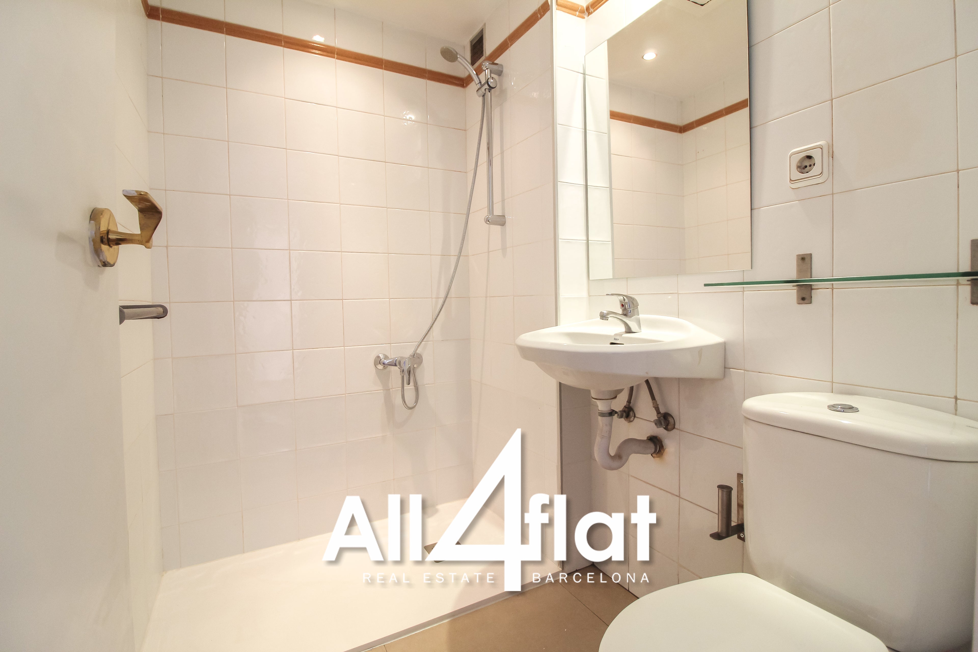 Rue Casp - Réf. : 001221 