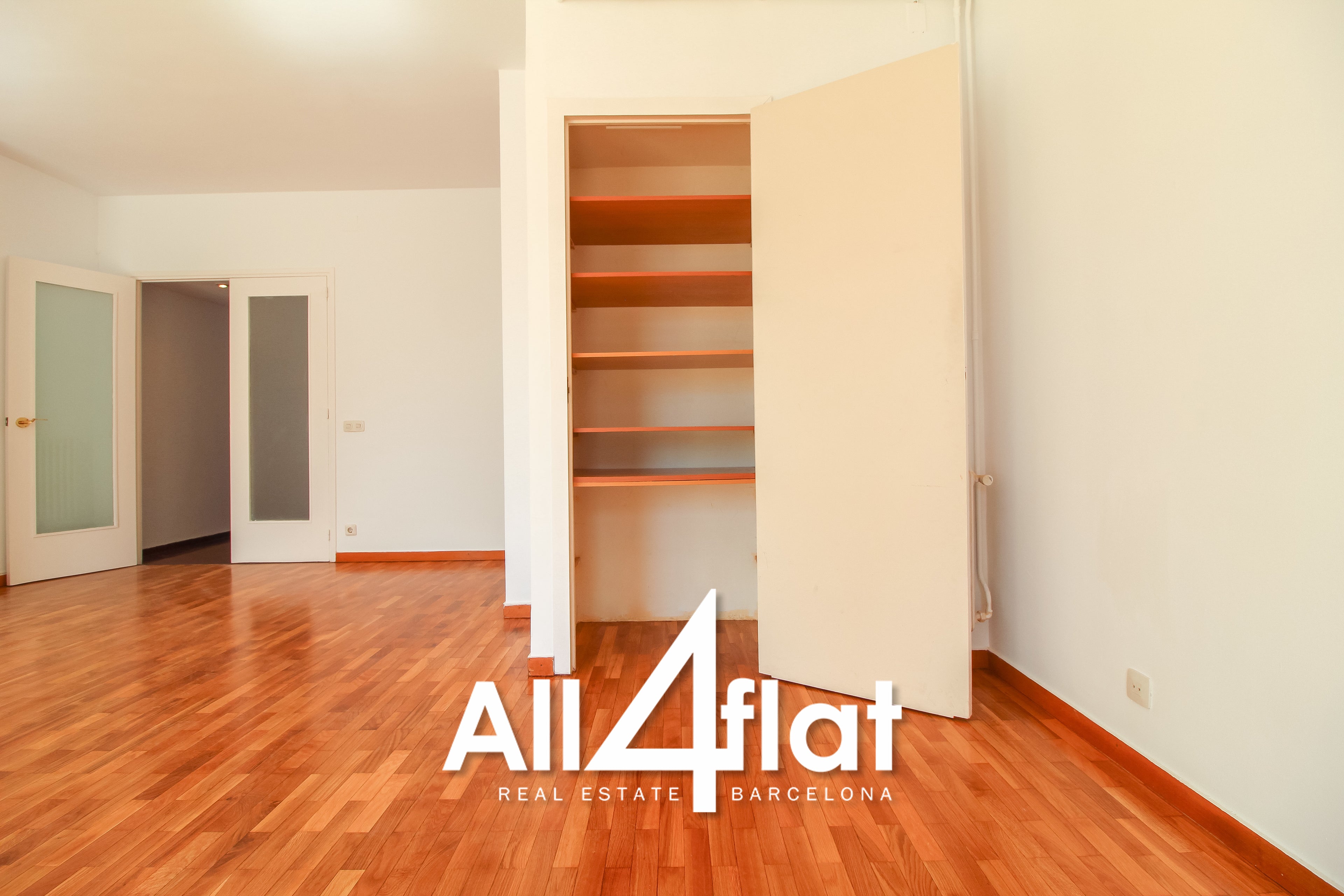 Rue Casp - Réf. : 001221 