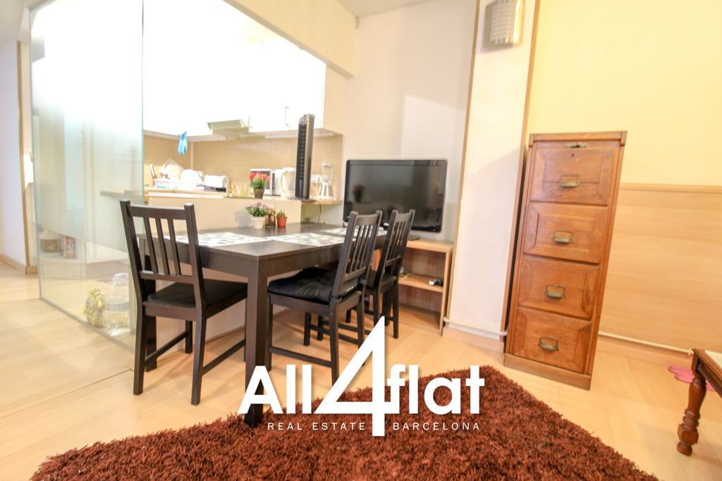 Rue de Berlin - Réf. : 001284E 