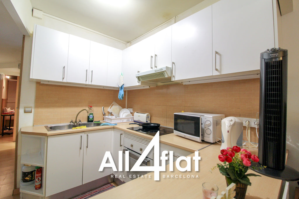 Rue de Berlin - Réf. : 001284E 