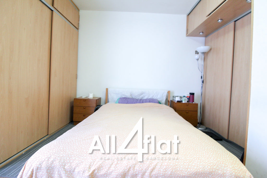 Rue de Berlin - Réf. : 001284E 