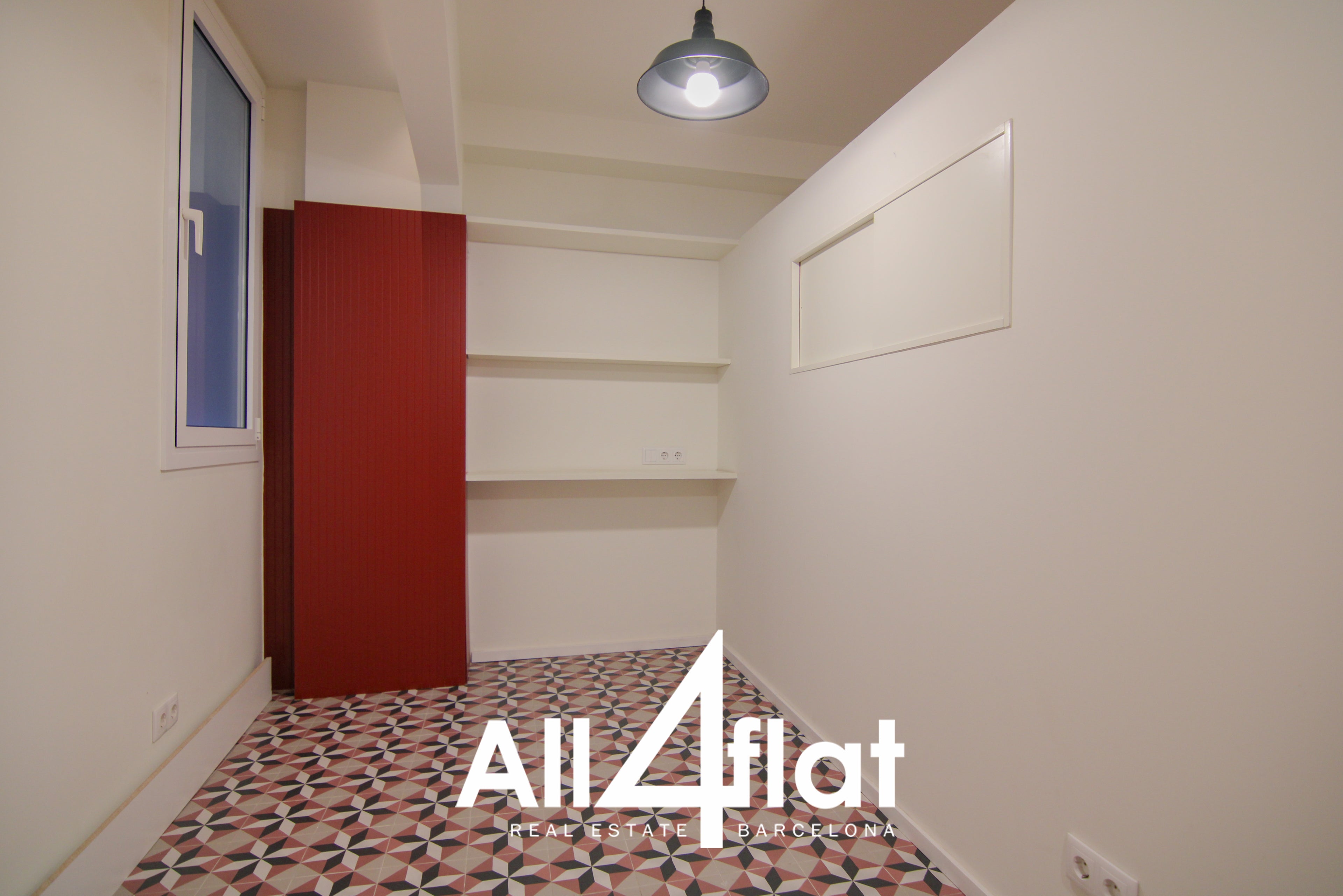 C/ Portal Nou - Réf. : 002542C 