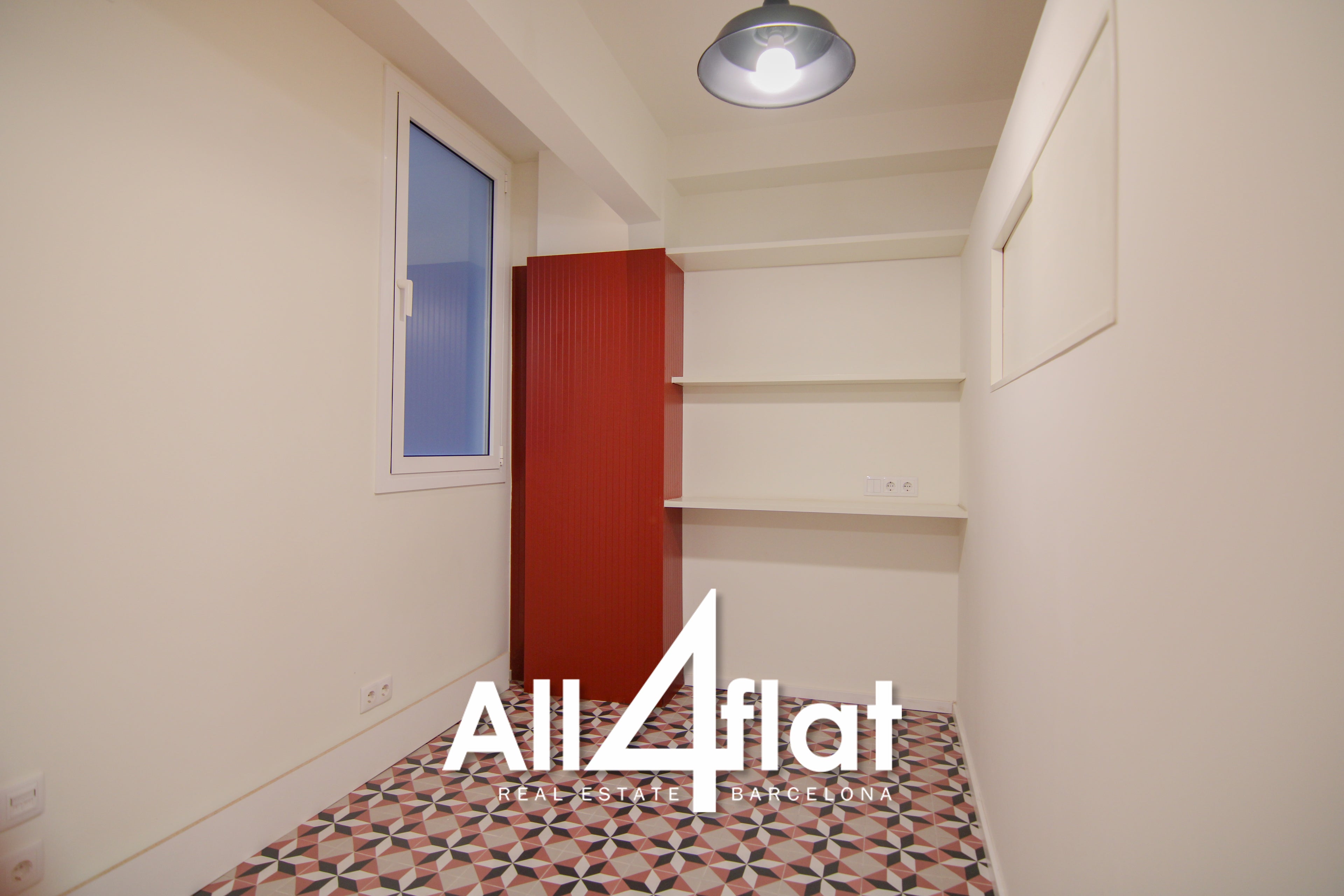 C/ Portal Nou - Réf. : 002542C 