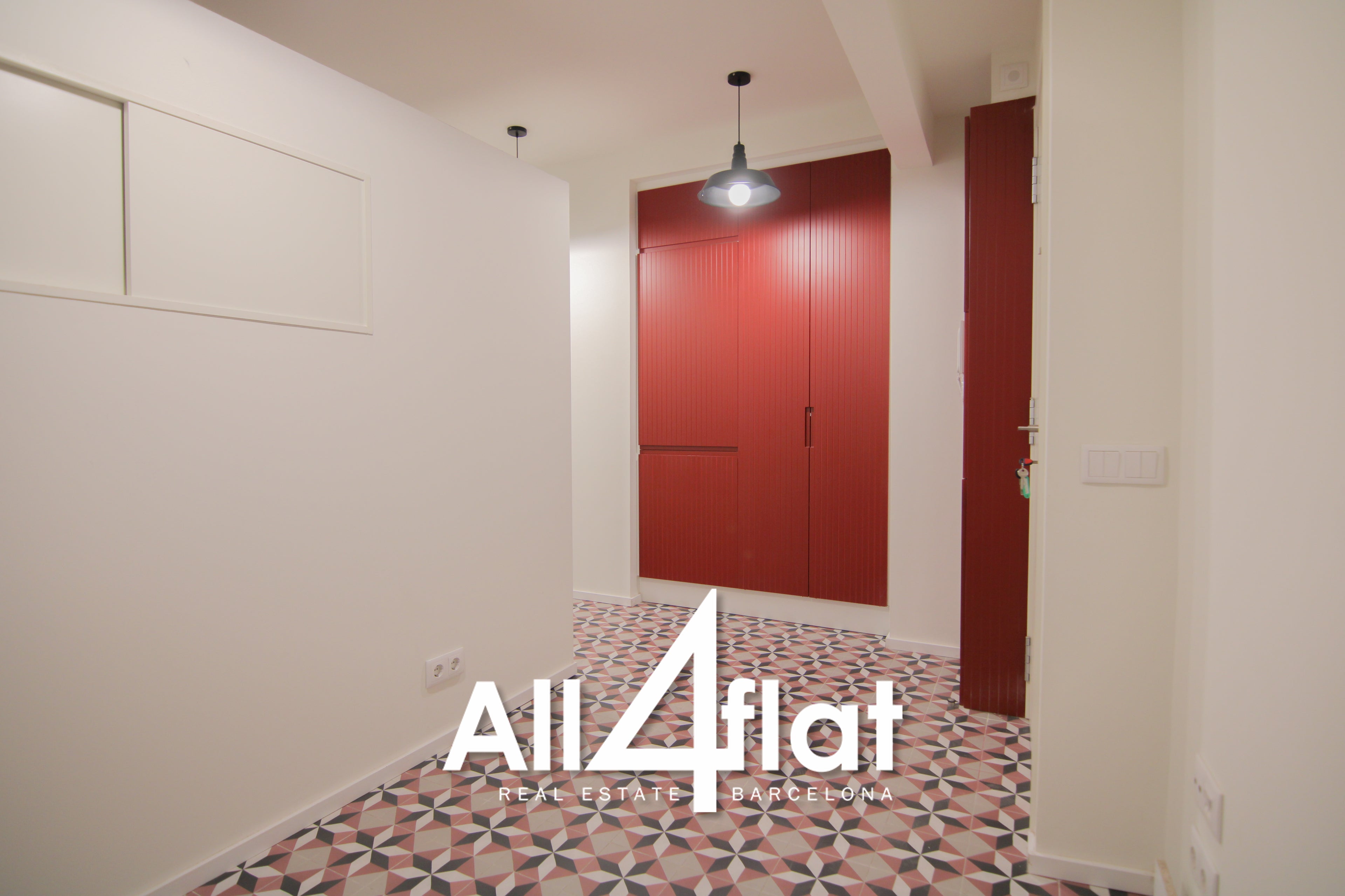 C/ Portal Nou - Réf. : 002542C 