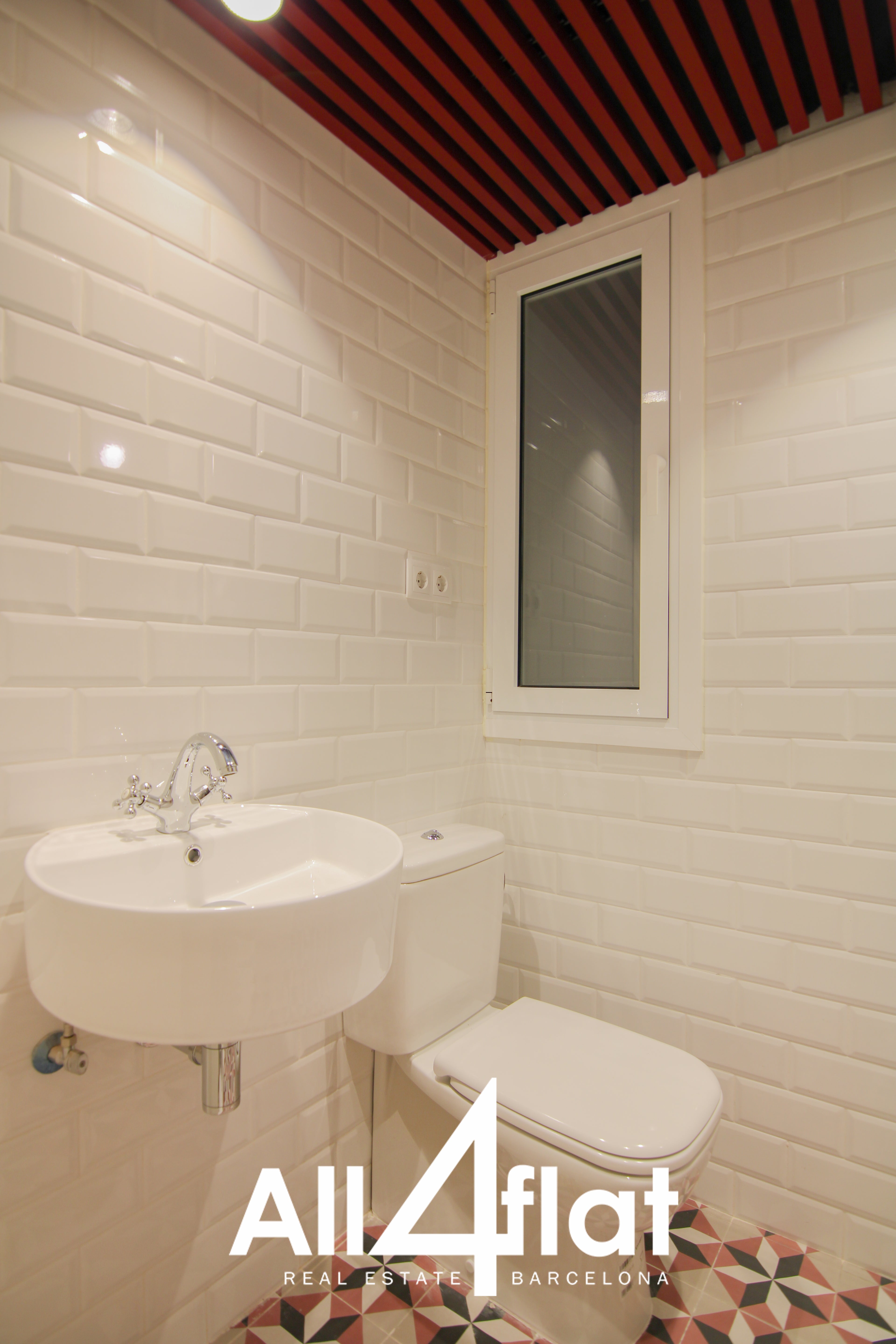 C/ Portal Nou - Réf. : 002542C 