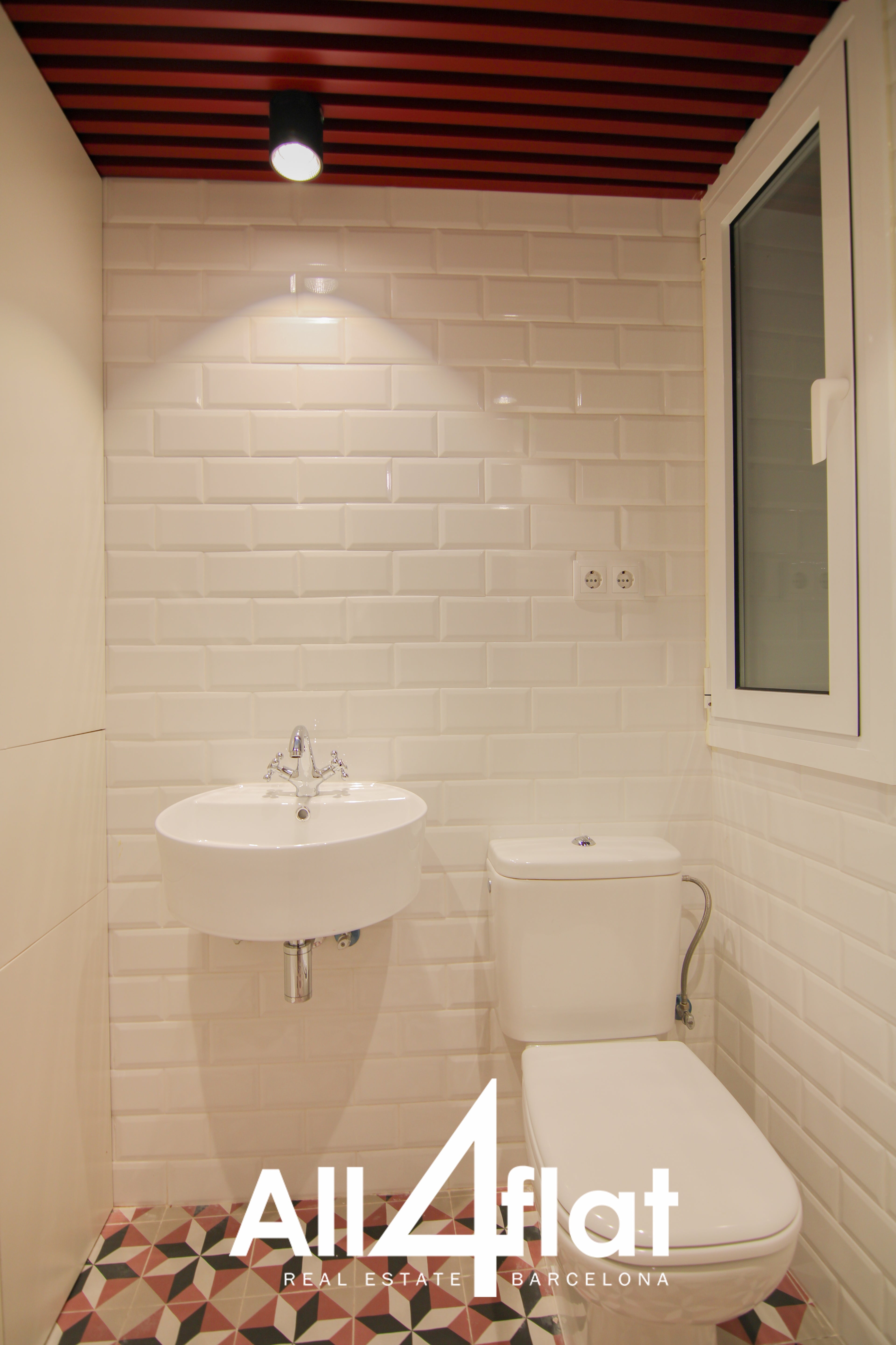 C/ Portal Nou - Réf. : 002542C 