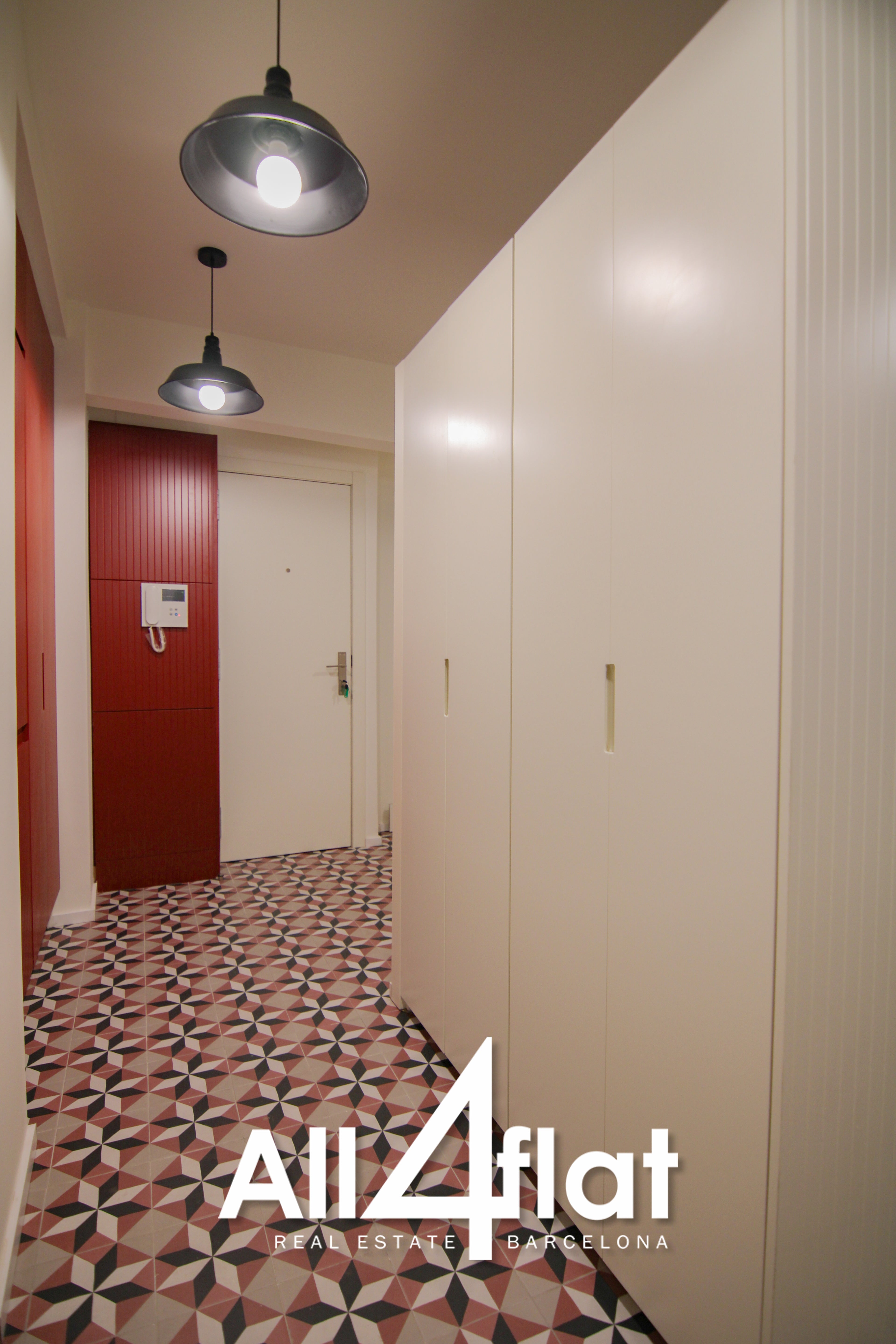 C/ Portal Nou - Réf. : 002542C 