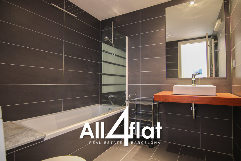 Rue Dr Aiguader - Réf : 001870I 