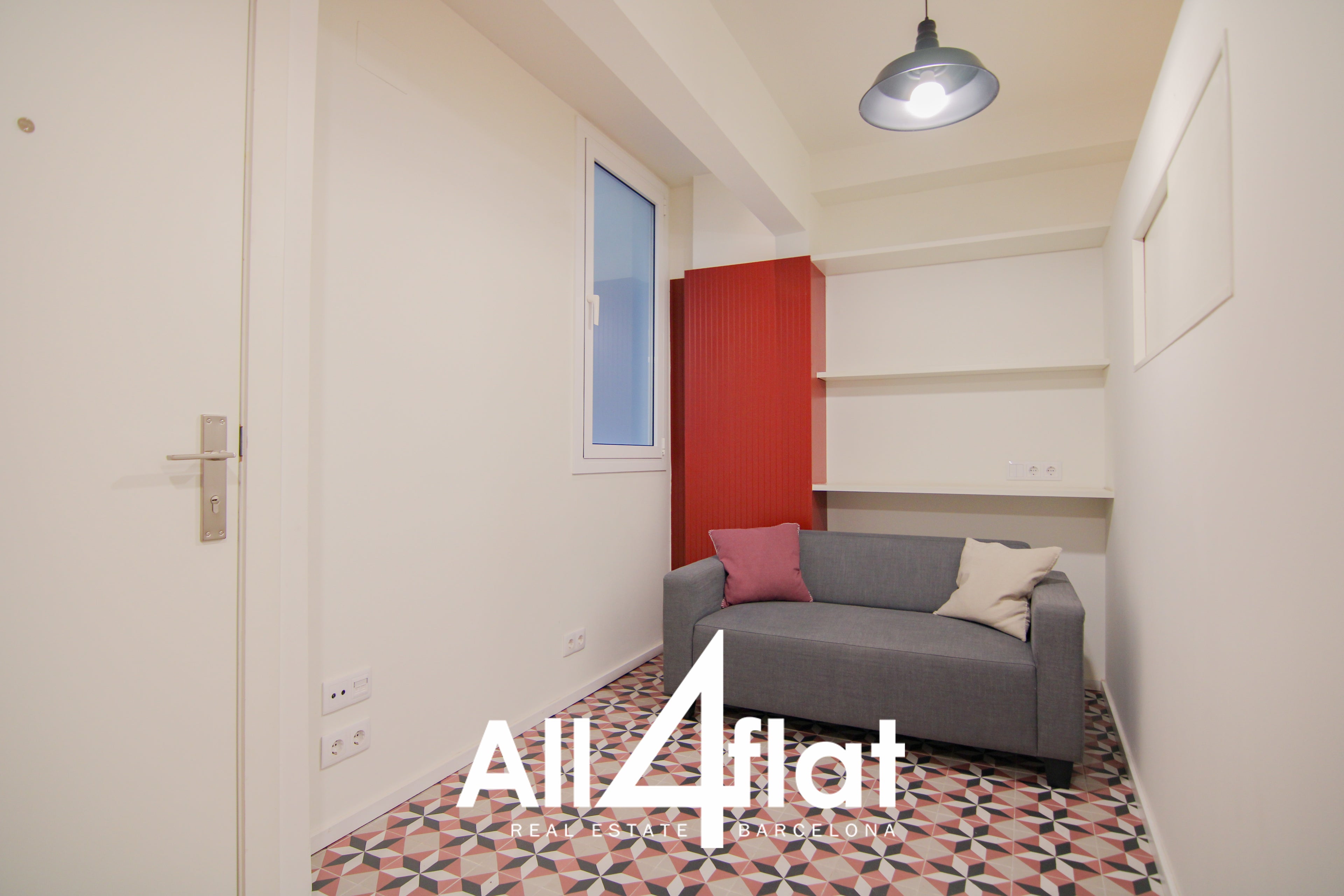 C/ Portal Nou - Réf. : 002542C 