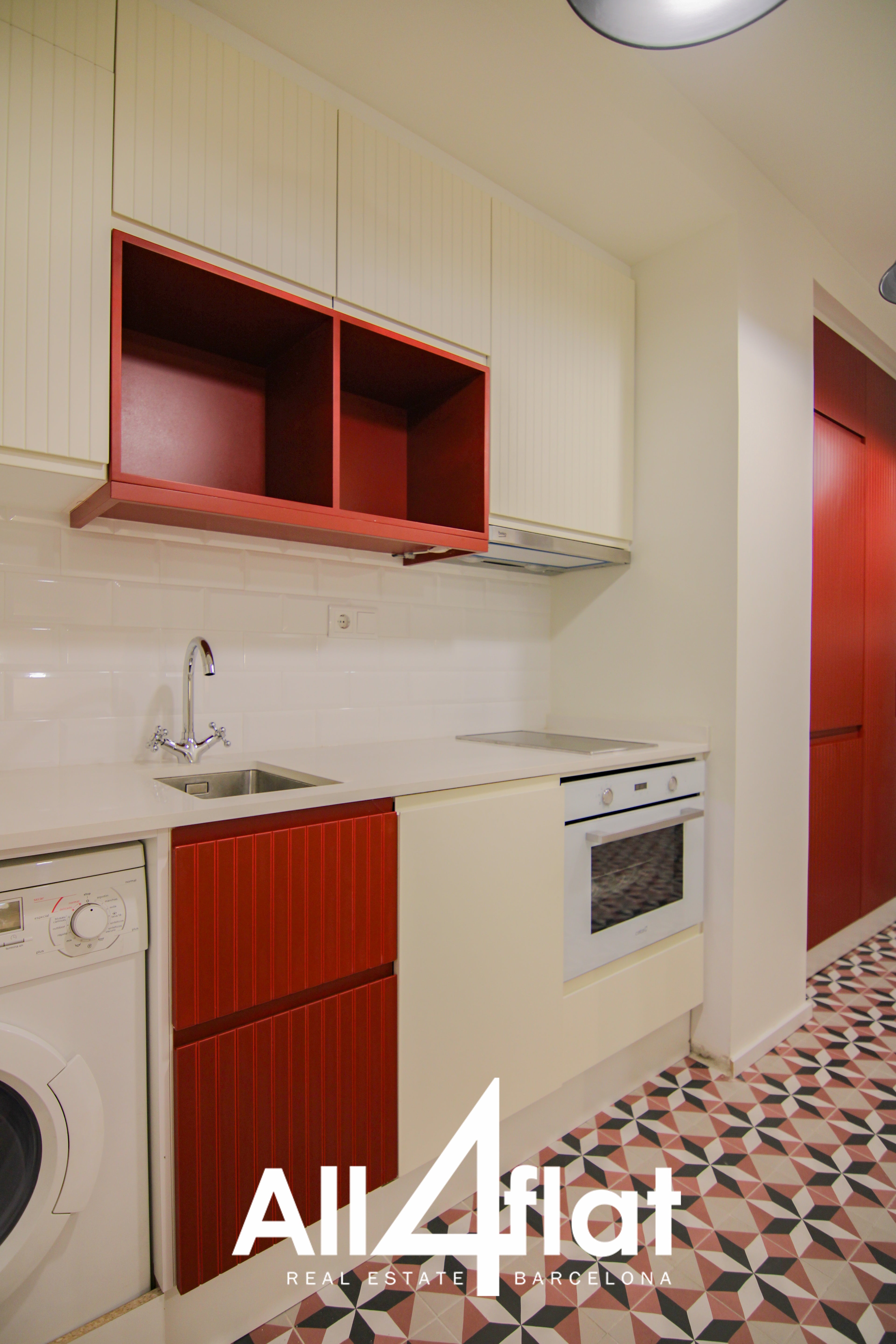 C/ Portal Nou - Réf. : 002542C 