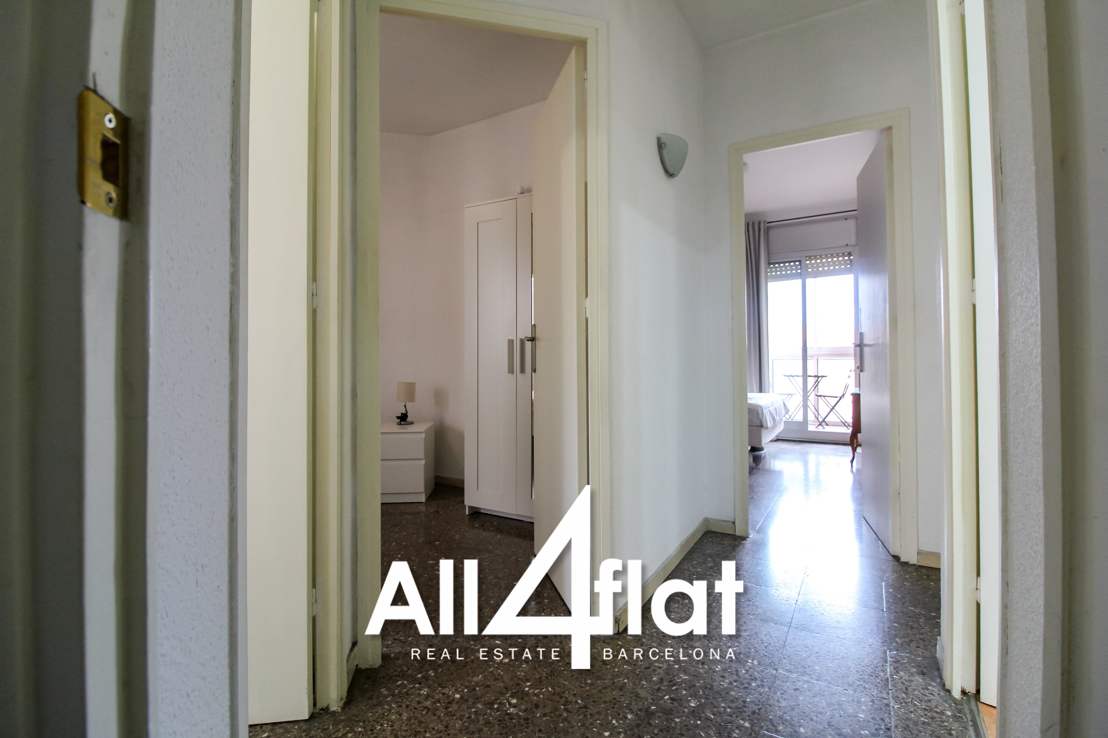 C/ Valencia - Ref: 000987L 